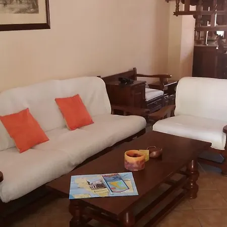 Casa vacanze Traditional Family House Agios Georgios Pagon